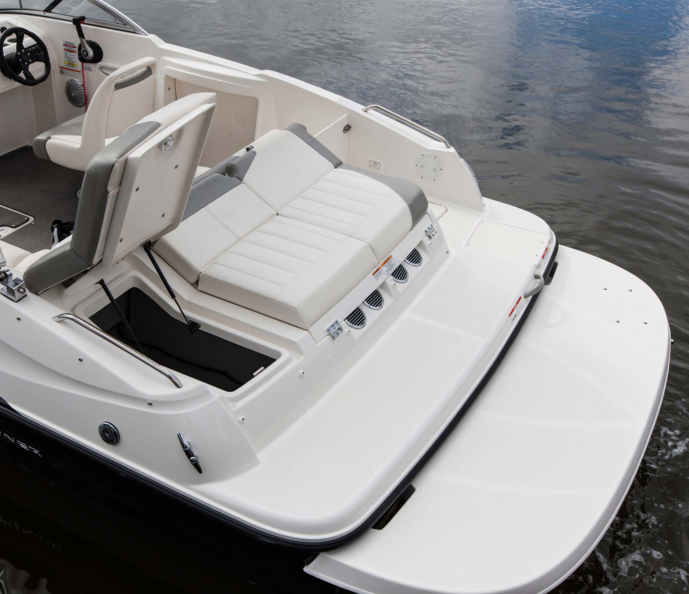 Bayliner 215 Deck Boat Bayliner Deck Boat Sales Bayliner Sales