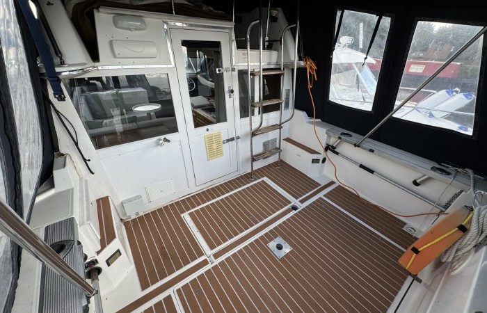 Bayliner Cierra 2556. Emivere. Aft deck pic 1