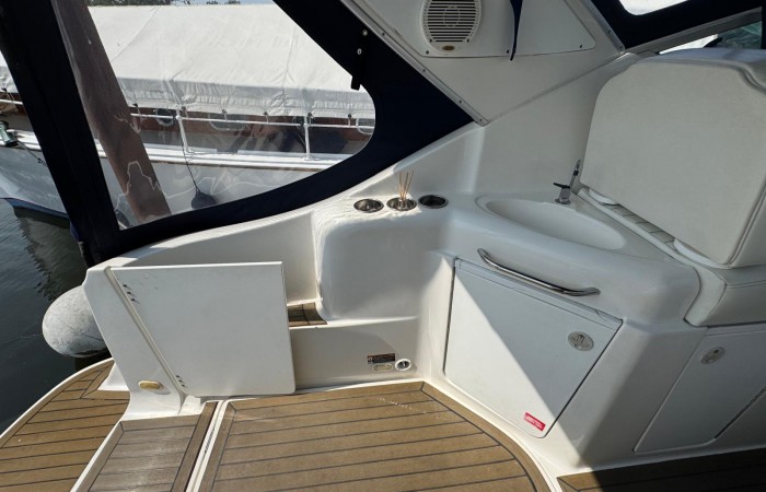 Bayliner 3055 Ciera. Playbuoy Cockpit pic 5