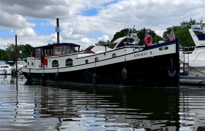 Central Craftworks Ltd, Replica Dutch Barge. Ad pic 2