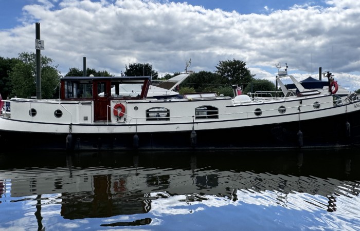 Central Craftworks Ltd, Replica Dutch Barge. Ad pic 1a