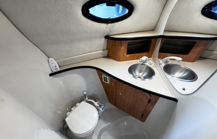 Regal Commodore 242. Lagoona 2 Shower and Toilet Compartment pic 1