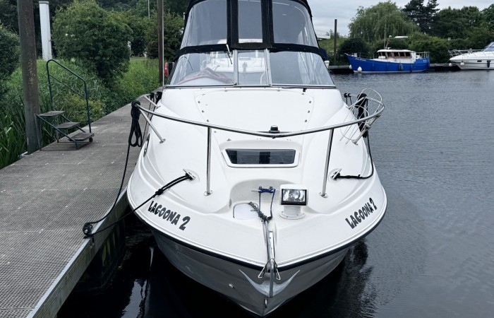 Regal Commodore 242. Lagoona 2 Ad pic 3